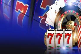 Người dùng Việt Nam đang chơi slot online trên win55 qua điện thoại